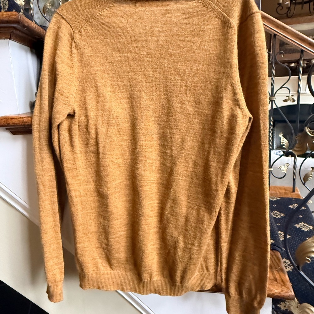 Kuna XS Baby Alpaca Sweater. V Neck EUC. Soft. Beautiful color - Picture 5 of 8